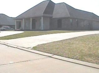 119 N Bend Dr, Pineville, LA 71360