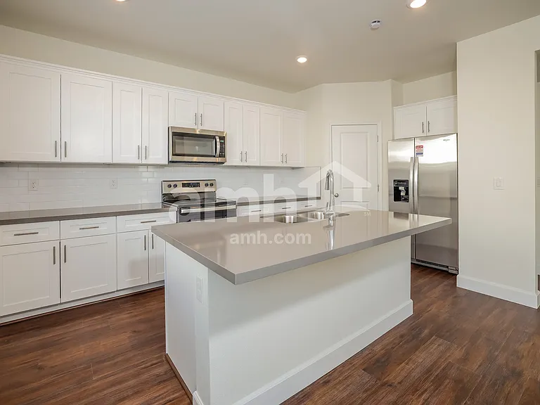 6565 Enlightenment Dr — Photo 4