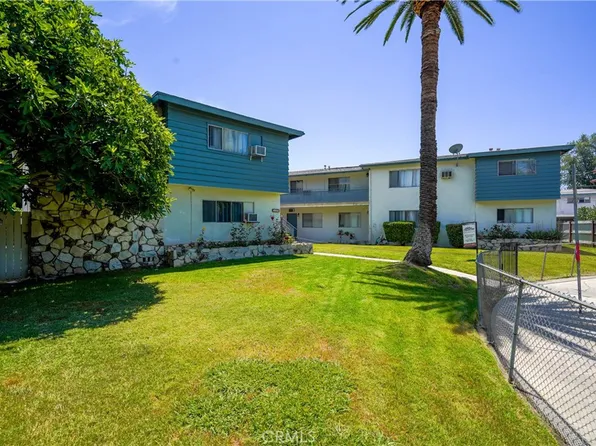 20526 Hartland St, Winnetka, CA 91306