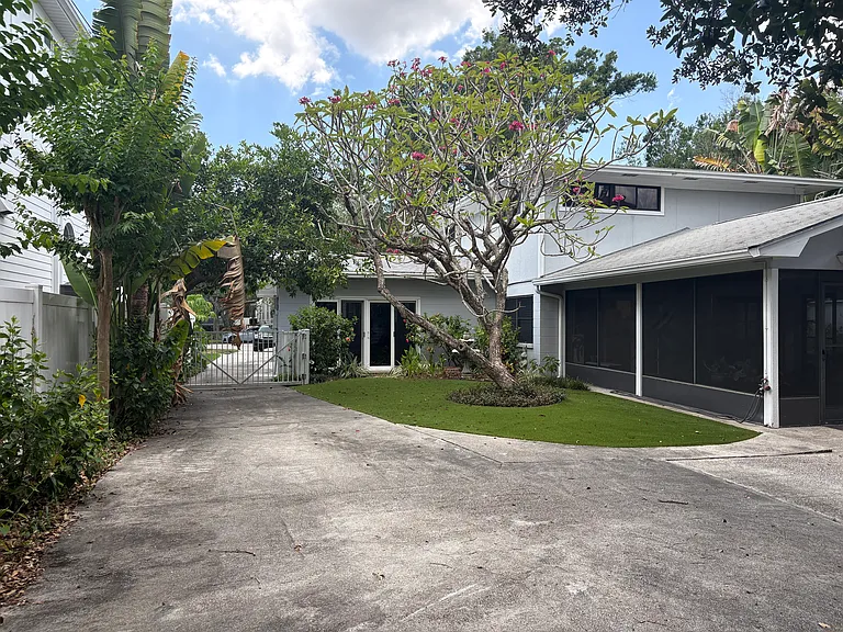 463 W Davis Blvd — Photo 14