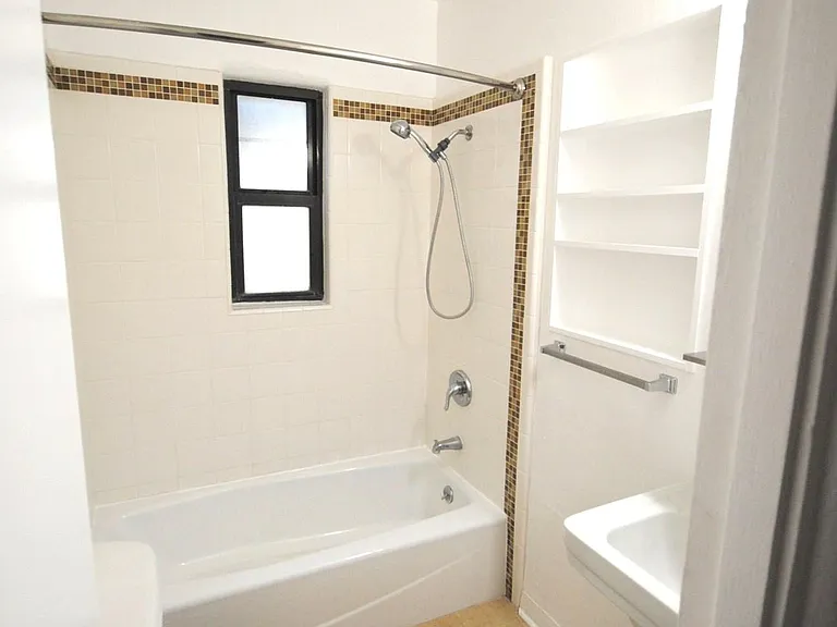 1204 Gold Ave SW — Photo 9