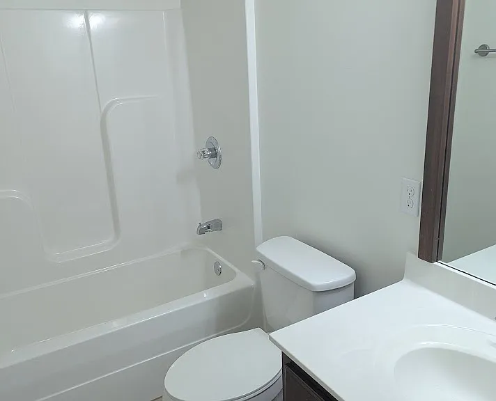 584 Douglas Ln — Photo 10