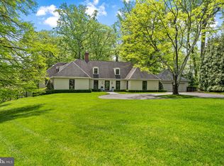 811 Brookwood Rd, Bryn Mawr, PA 19010