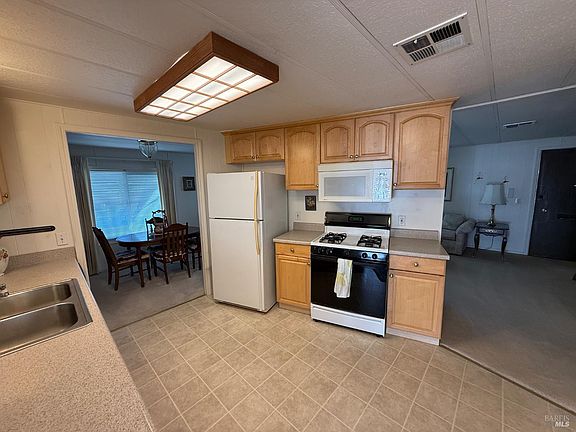 4th image of 82 Charro Drive