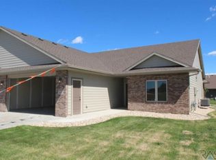 5402 S Durham Ave, Sioux Falls, SD 57108