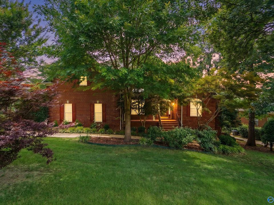 1st image of 105 Windy Way Dr