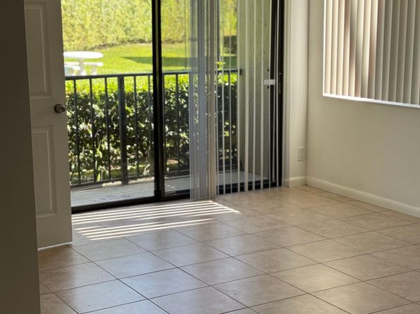 505 Shady Pine Way APT D2