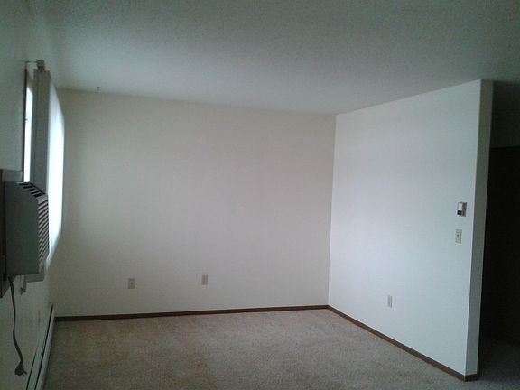 4th image of 603 1st Ave NW #105