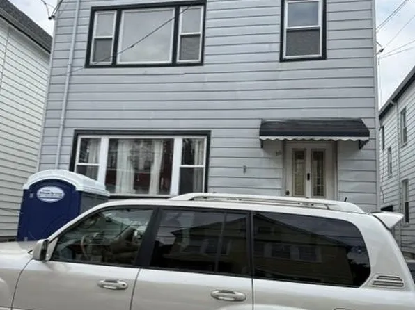 30 Newark Bay Court image 1 of 11