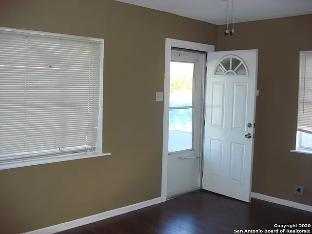 814 Prado St — Photo 15