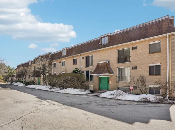 208 Swanson Rd Unit 526, Boxboro, MA 01719