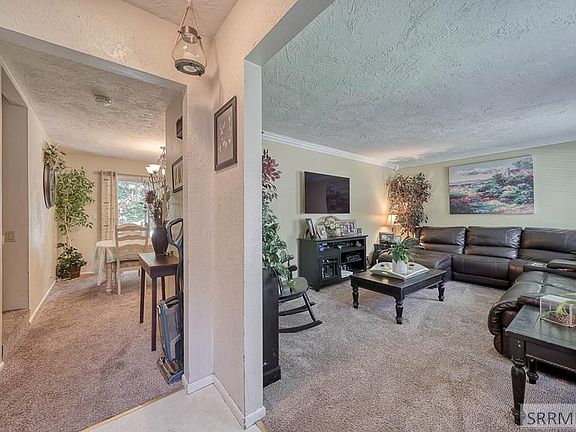 5th image of 2438 Oak Trail Dr