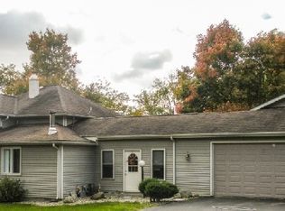 7394 N Roanoke Rd, Huntington, IN 46750