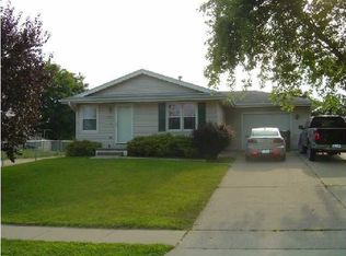 1213 Casady Dr, Norwalk, IA 50211