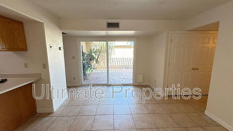 3 bed, 2.0 bath, 1532 sqft, $1,745 — Photo 4