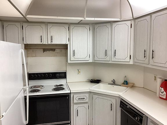 5th image of 3801 NW 84th Avenue #2b