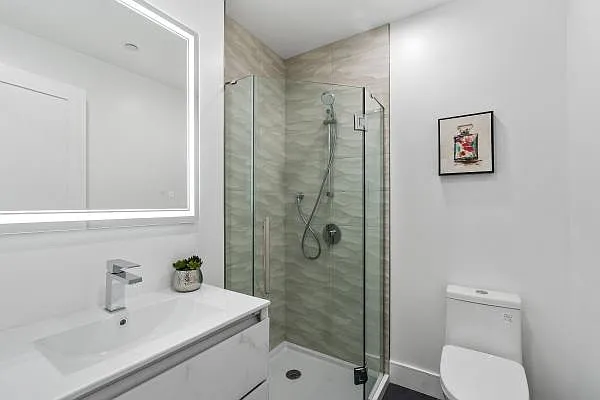 1345 Taraval St — Photo 14