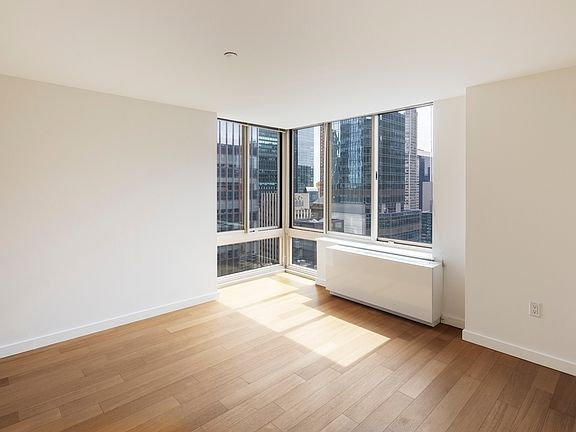 5th image of 260 W 54th St APT 40J