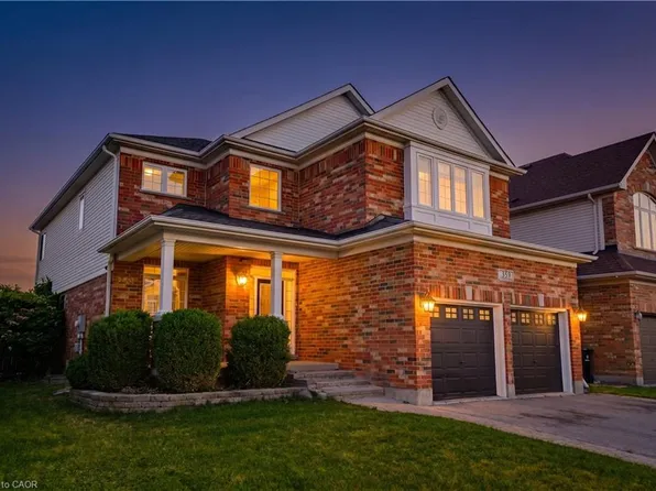 359 Pine Valley Dr, Kitchener, ON N2P 2V4