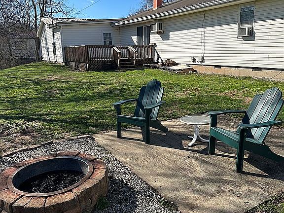 2nd image of 114 Skyline View Dr