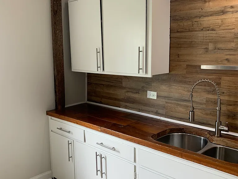 1649 Story Ave #2 — Photo 7