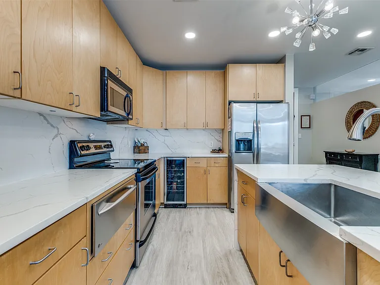 1505 Elm St #1101 — Photo 8