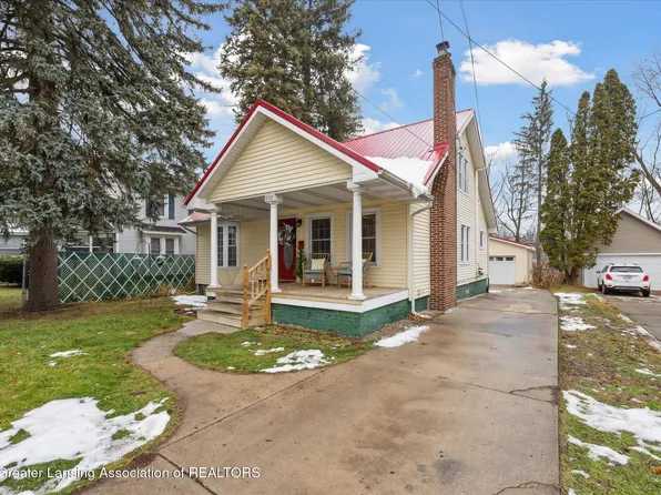 330 W Jefferson St, Grand Ledge, MI 48837