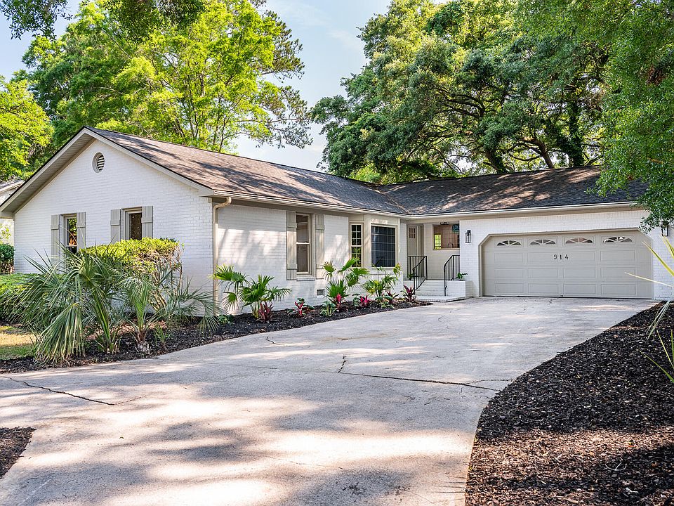 1st image of 914 Night Heron Dr