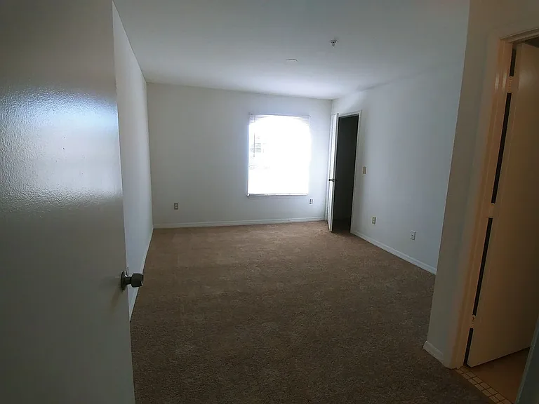 7330 Westpointe Blvd #431 — Photo 12