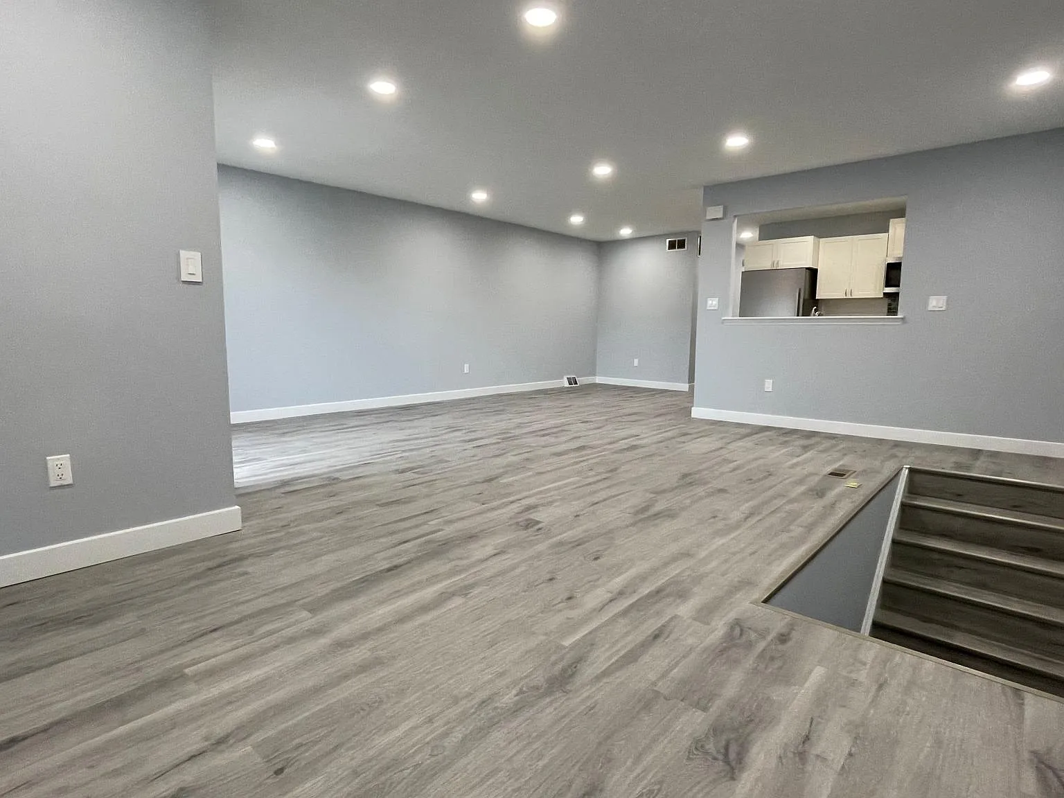 9144 Ellie Dr — Photo 3