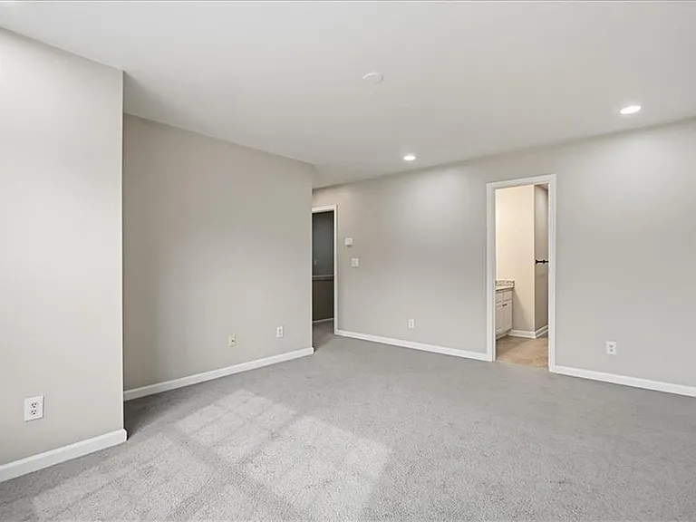 5630 Lawley Dr — Photo 40