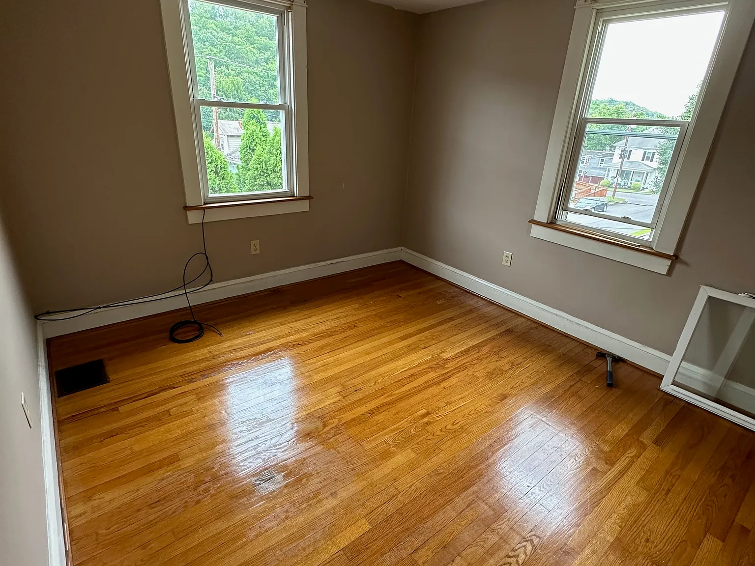 2 bed, 1476 sqft, $850 — Photo 2