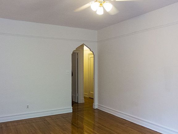 2nd image of 540 Saint Johns Pl APT 3G