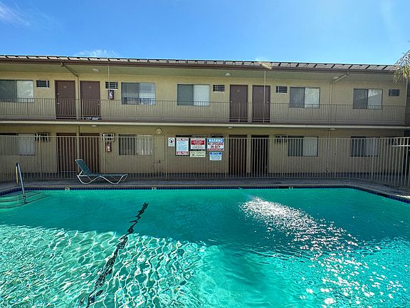 4th image of 5519 Laurel Canyon Blvd #18