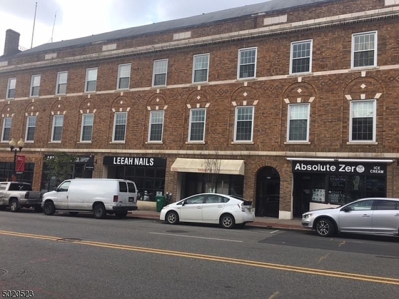 2nd image of 408 Bloomfield Ave APT 7