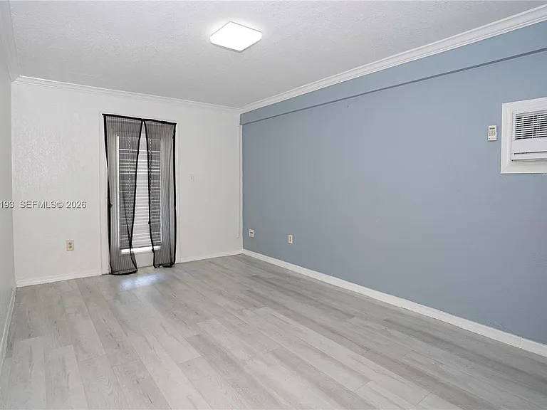 16990 NE 5th Ct #2 — Photo 11