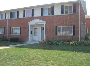 1340 Monomoy St APT B, Aurora, IL 60506