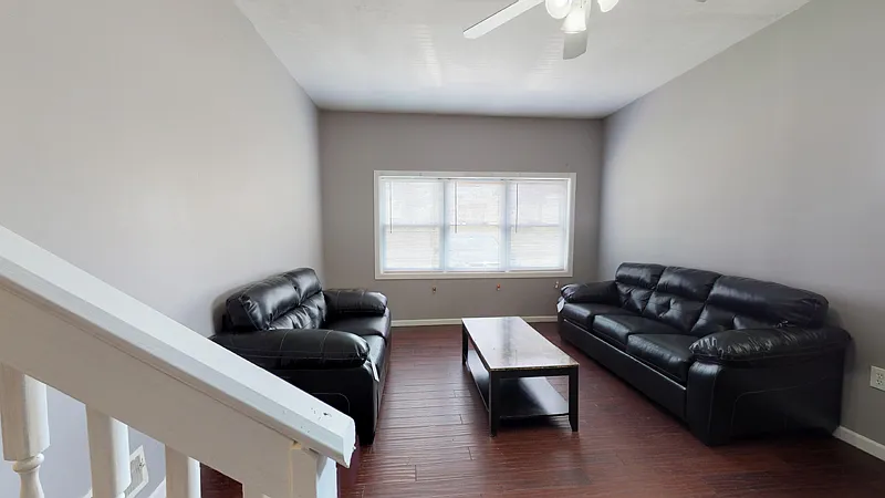 1014 E Colvin - 1 — Photo 3