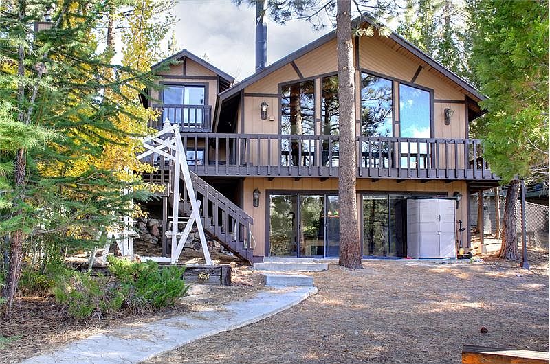 1st image of 759 Cove Dr