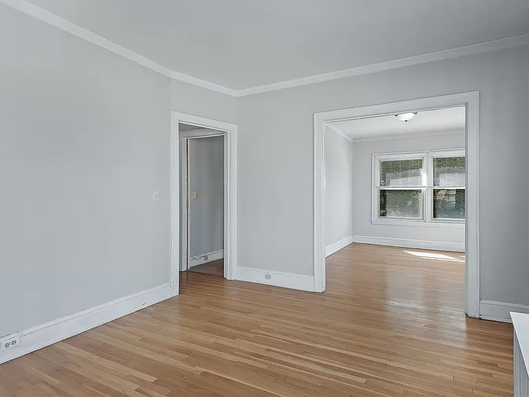 214 Oak Grove St — Photo 26