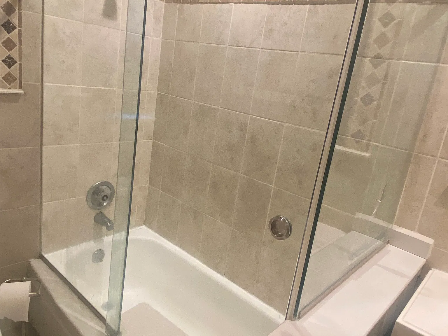 1 bed, $2,199 — Photo 4