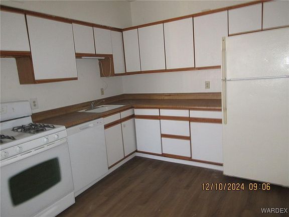 3rd image of 2495 Detroit Ave APT 3