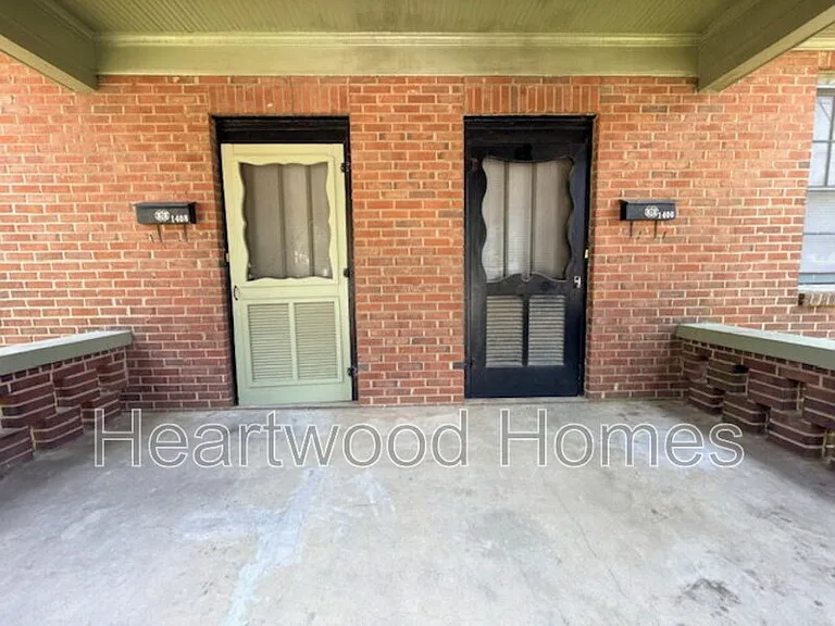 1408 Victoria St — Photo 6