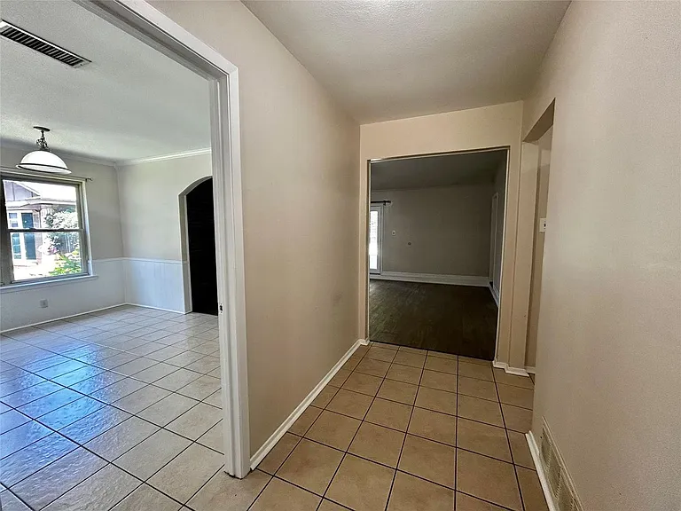 6209 Gayle Dr — Photo 5