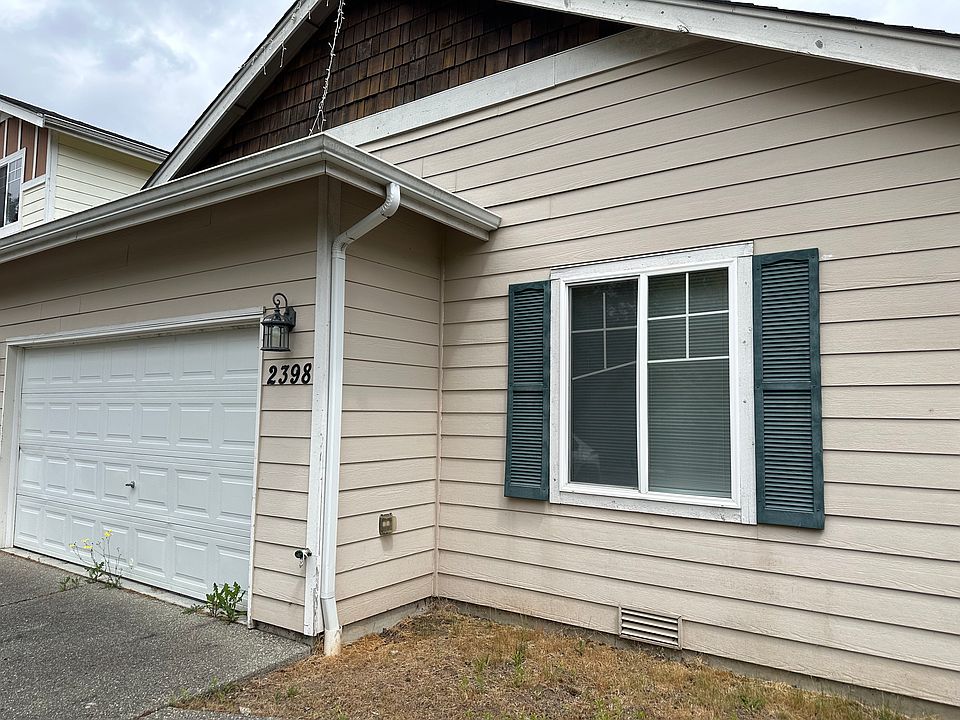 1st image of 2398 SE Kelby Cir
