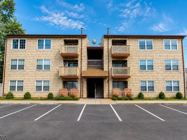 58 S 2nd St #2A, Elizabeth City, NJ 07206