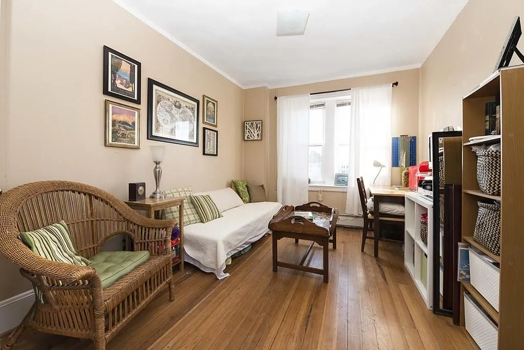 2 bed, 600 sqft, $2,600 — Photo 3