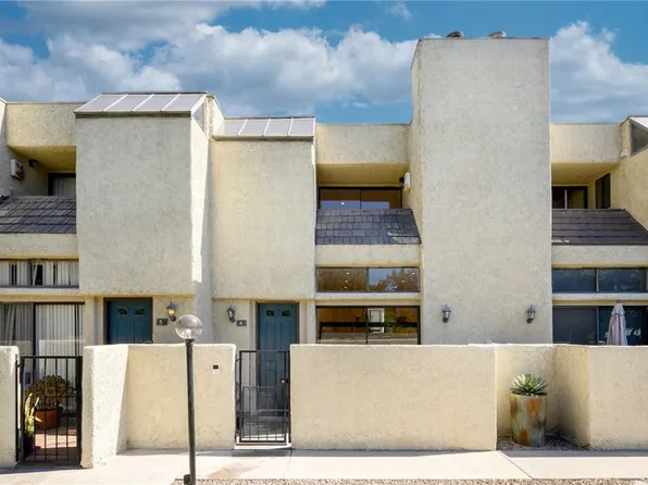 984 W Riverside Dr Unit 4, Burbank, CA 91506