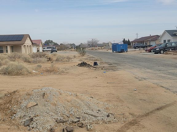 3rd image of Susan Ave