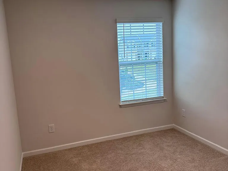 285 Moyer Dr — Photo 11